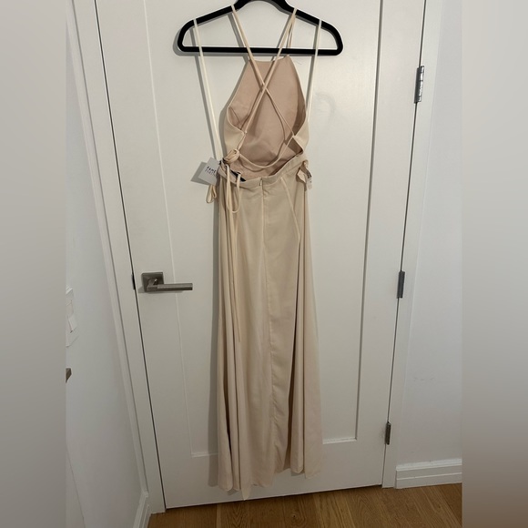 NWT Fame and Partners Cream Colored Floor Length Gown Dress - Picture 3 of 3